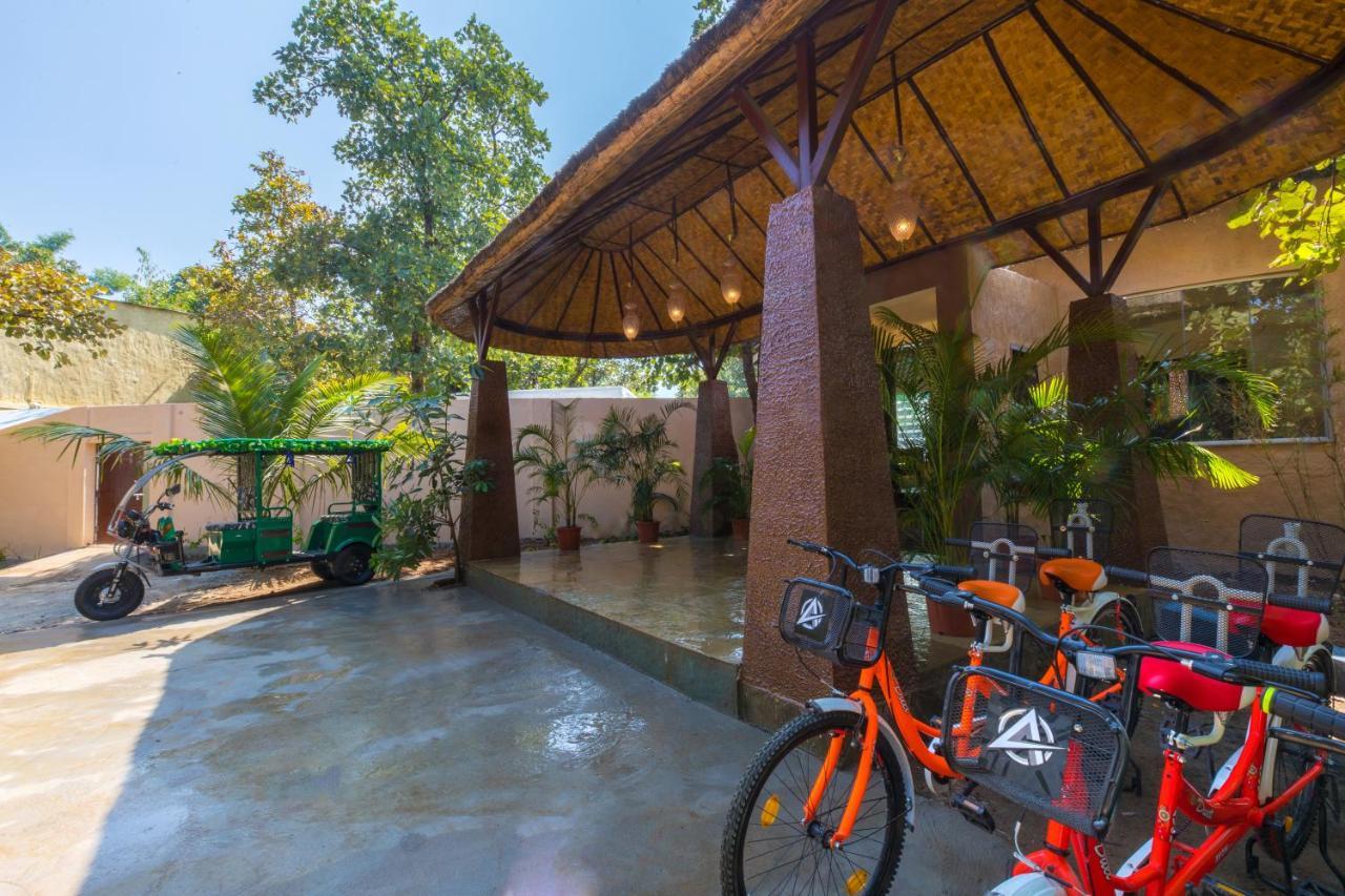 Hotel Sterling Padam Pench Khawāsa Exterior foto