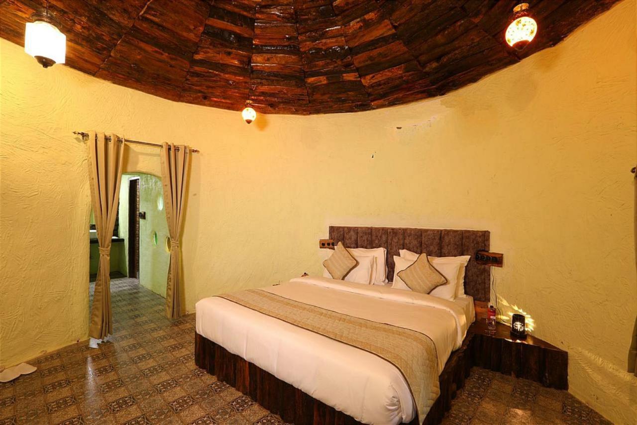 Hotel Sterling Padam Pench Khawāsa Exterior foto