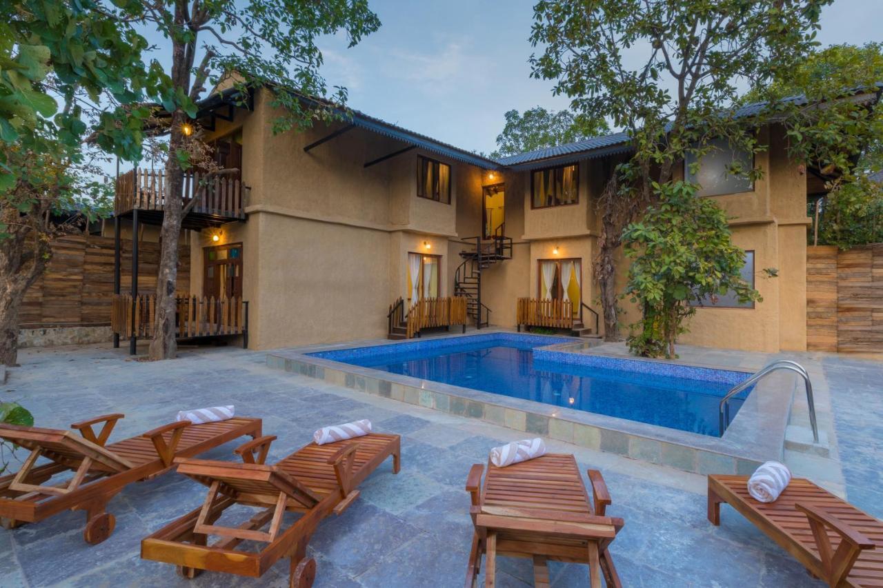 Hotel Sterling Padam Pench Khawāsa Exterior foto