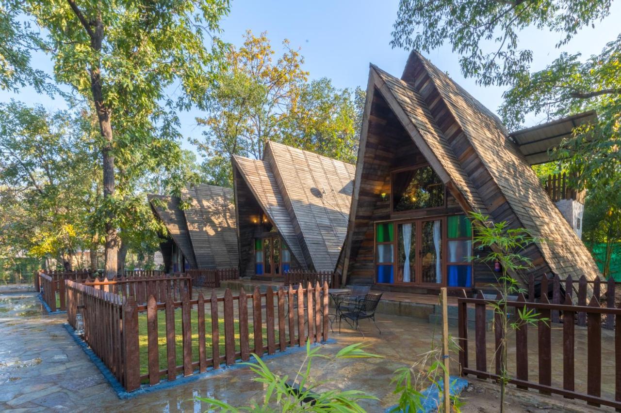 Hotel Sterling Padam Pench Khawāsa Exterior foto