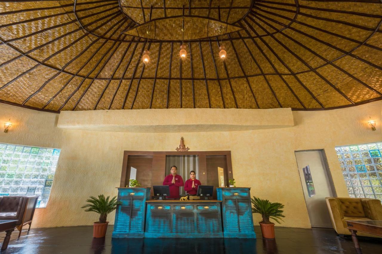 Hotel Sterling Padam Pench Khawāsa Exterior foto
