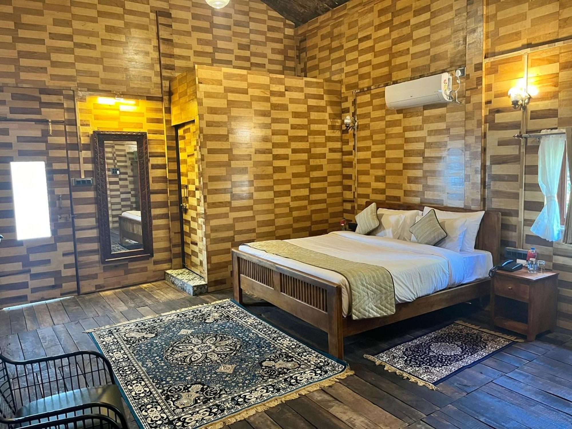 Hotel Sterling Padam Pench Khawāsa Exterior foto